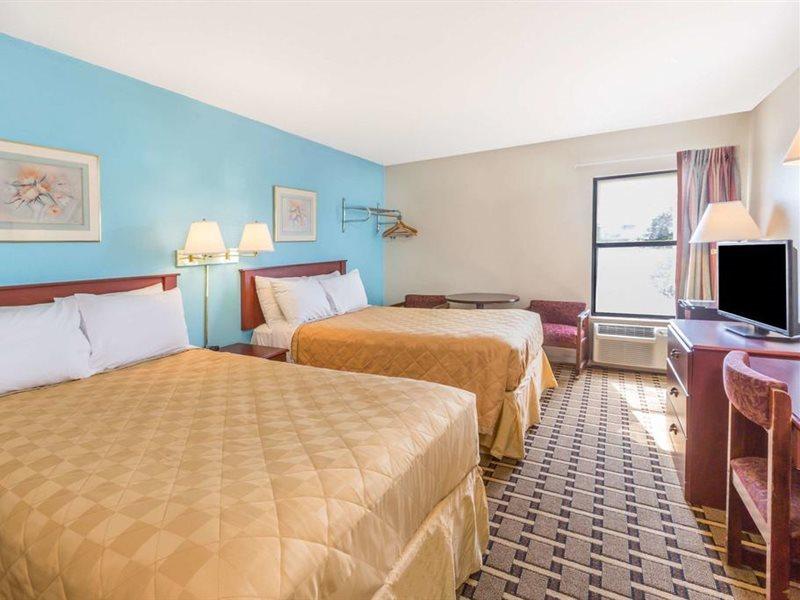 Super 8 By Wyndham Knoxville Downtown Area Exterior foto