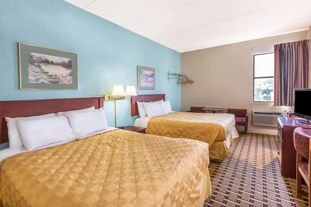 Super 8 By Wyndham Knoxville Downtown Area Habitación foto